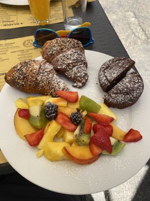 Vegan breakfast  at La Licata in Rome