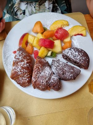 Breakfast at La Licata in Rome