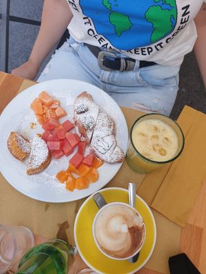 Vegan Breakfast meal 😉 at La Licata in Rome