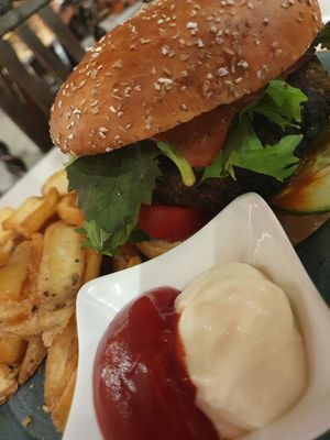 Veganer Burger at Pier 14 in Seebad Zinnowitz