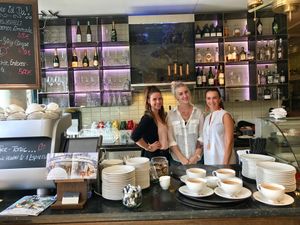 team & lotsa coffee ;) at Pier 14 in Seebad Zinnowitz