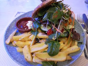 Garden burger at Pier 14 in Seebad Zinnowitz