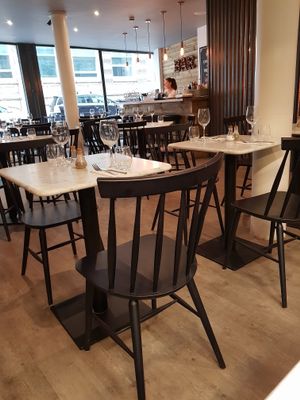 restaurant at 1847 Bristol in Bristol