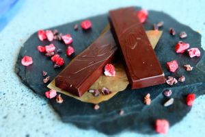 raw chocolate bars at Kulonjarat Raw & Vegan Bistro in Eger