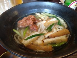 Vegan kitsune udon with added soy nuggets at Mimikou in Kyoto