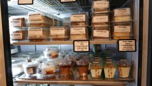 Vegan cakes at Piece of Cake - Ibn Gavirol in Tel Aviv