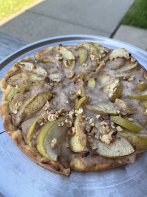 Apple cinnamon pizza 🍏🍕   at GreenFare Organic Cafe in Herndon