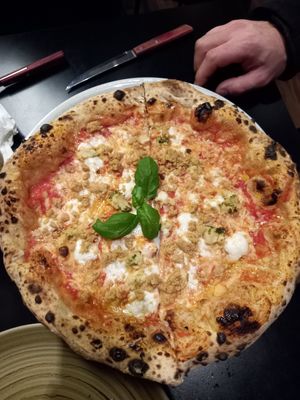 Vegan 4 formaggi at Pizzeria Dope in Amsterdam