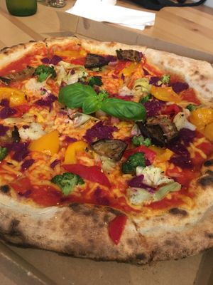 Vegan pizza at Pizzeria Dope in Amsterdam