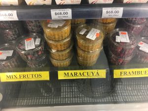 Pulpa de maracuya y frutas congeladas at Tina & Co in Buenos Aires