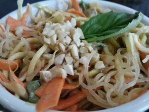 half size raw pad Thai at Clovermint Cafe and Market in Dania Beach