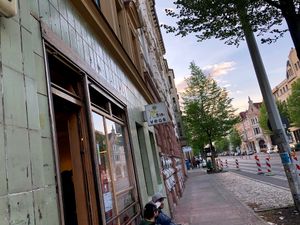 outside at Vegs in Halle