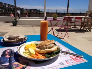 Tasty vegan burger at Vegans N' Roses in Castelldefels