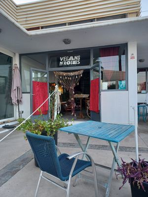 Entrada at Vegans N' Roses in Castelldefels