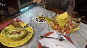 Hummus y ceviche de mango at Etnika's in A Coruna