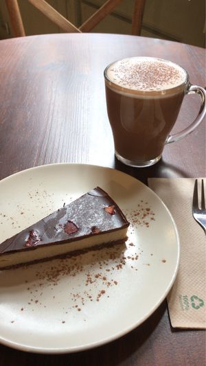 Cake and Chocolate at Petit Brot - Cold Press Raw Eco in Barcelona
