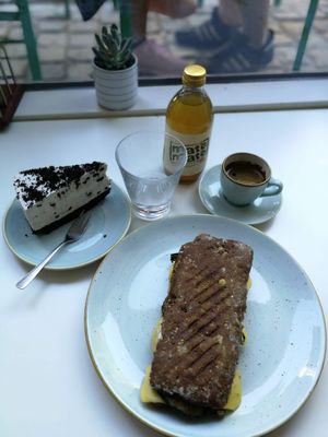 Hot sandwich at Kaf in Copenhagen