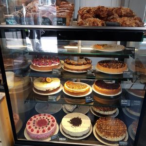 Cabinet Cakes & Cheesecakes (Spring 2021) at Kaf in Copenhagen