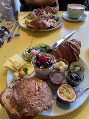 Deluxe Brunch 😍😍🥐🥪☕️🫐  at Kaf in Copenhagen
