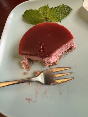 Raspberry/chocolate crumblee  at Blatouch in Prague