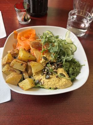 Blatouch Bowl  at Blatouch in Prague