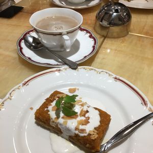 Carrot cake and chai set at Milan Nataraj in Tokyo