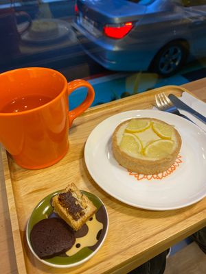 Lemon tart at Vegan Heaven in Taipei