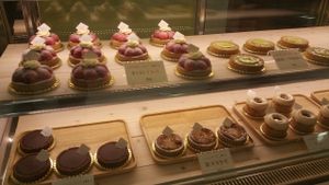 Cakes at Vegan Heaven in Taipei