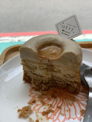 Apple cake at Vegan Heaven in Taipei