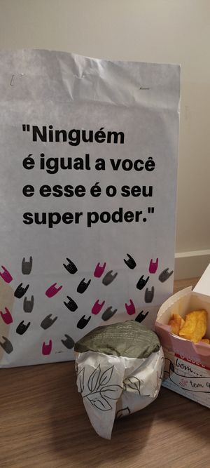 Embalagens super bonitas at Las Chicas Vegan in Belo Horizonte