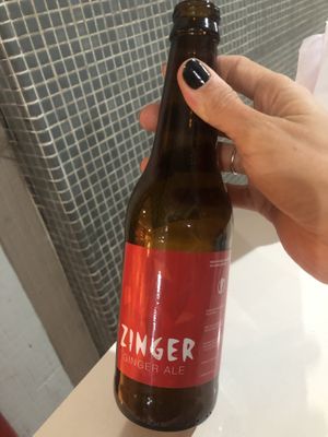 Conhecendo a zinger  at Las Chicas Vegan in Belo Horizonte