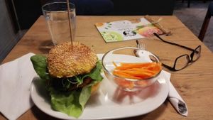 burger at Mihiderka in Gliwice