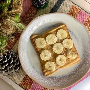 Toast with peanut butter and banana at Vegan Day in Kazan