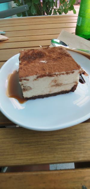 Dessert at Love Life Cafe in Miami