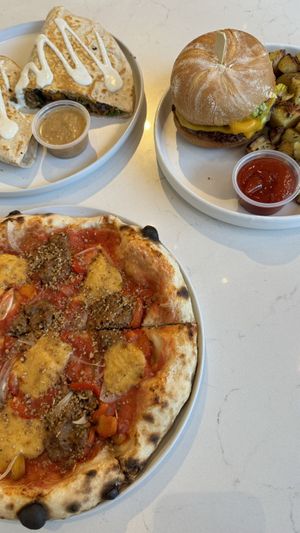 😮‍💨😮‍💨😮‍💨 #Veganuary at Love Life Cafe in Miami