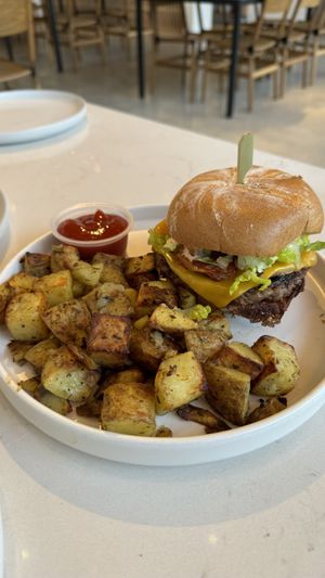 Cheeseburger #Veganuary at Love Life Cafe in Miami