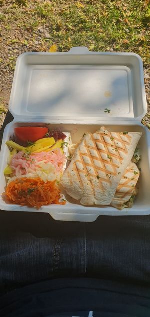 Zauberwraps mit Salat at Vegetarische und Vegane Zauberei in Schongau