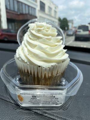 Vanilla Cupcake  at Right Path Organic Cafe in New London
