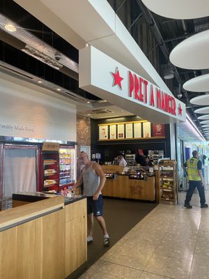 Sign  at LHR - Pret A Manger - T4 & 5 in West London