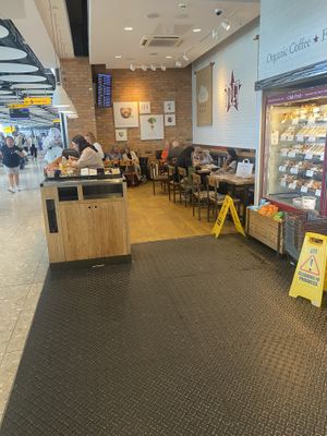Seats   at LHR - Pret A Manger - T4 & 5 in West London