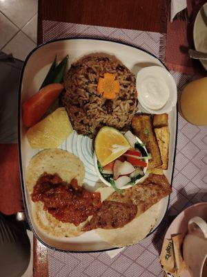 Gallo pinto, tocinets y huevos el mejor desayuno que me he comido en mucho tiempo. at Lands in Love - Vegan Hotel & Resort in Alajuela
