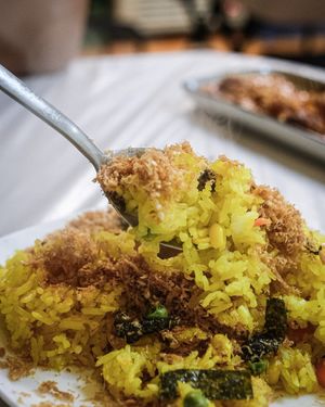 菠蘿炒飯 at Cheng Si Jie Thai Private Kitchen 鄭​師姐泰式素食私房菜 in Kowloon