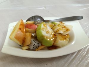 Fruit with a tamarind sauce i think at Cheng Si Jie Thai Private Kitchen 鄭​師姐泰式素食私房菜 in Kowloon
