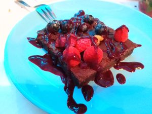 Chocolate brownie at Veggiezz - Am Salzgriess in Vienna