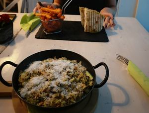 Curry quinotto and curry "chicken" wrap at Veggiezz - Am Salzgriess in Vienna