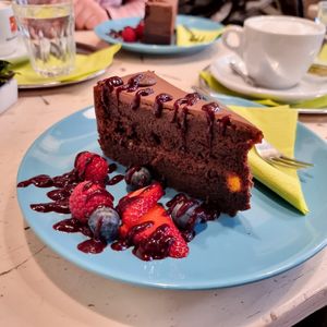 Sacher Torte at Veggiezz - Am Salzgriess in Vienna