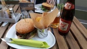Farmhouse Burger at Veggiezz - Am Salzgriess in Vienna