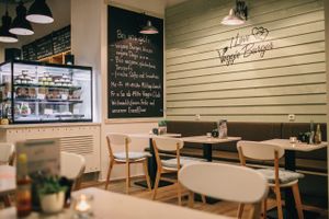 Indoor at Veggiezz - Am Salzgriess in Vienna