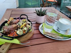 Tofu, vegetables. at Veggiezz - Am Salzgriess in Vienna