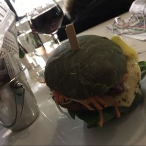 matcha burger at Veggiezz - Am Salzgriess in Vienna